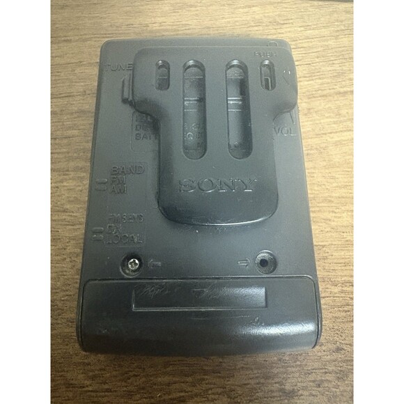 Vintage Sony SRF-49 FM/AM Walkman Working w/ Belt Clip - Picture 6 of 11